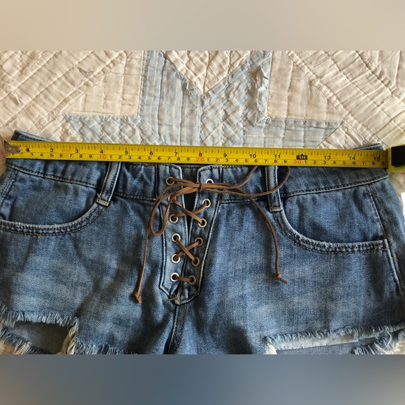 Free People NWT jeans shorts - Picture 3 of 7